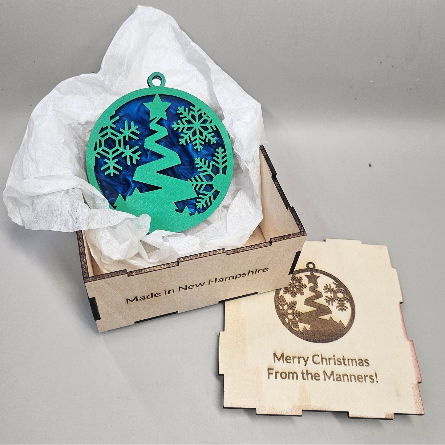 Tree Ornament (Green/Blue/Snow Flake Back)