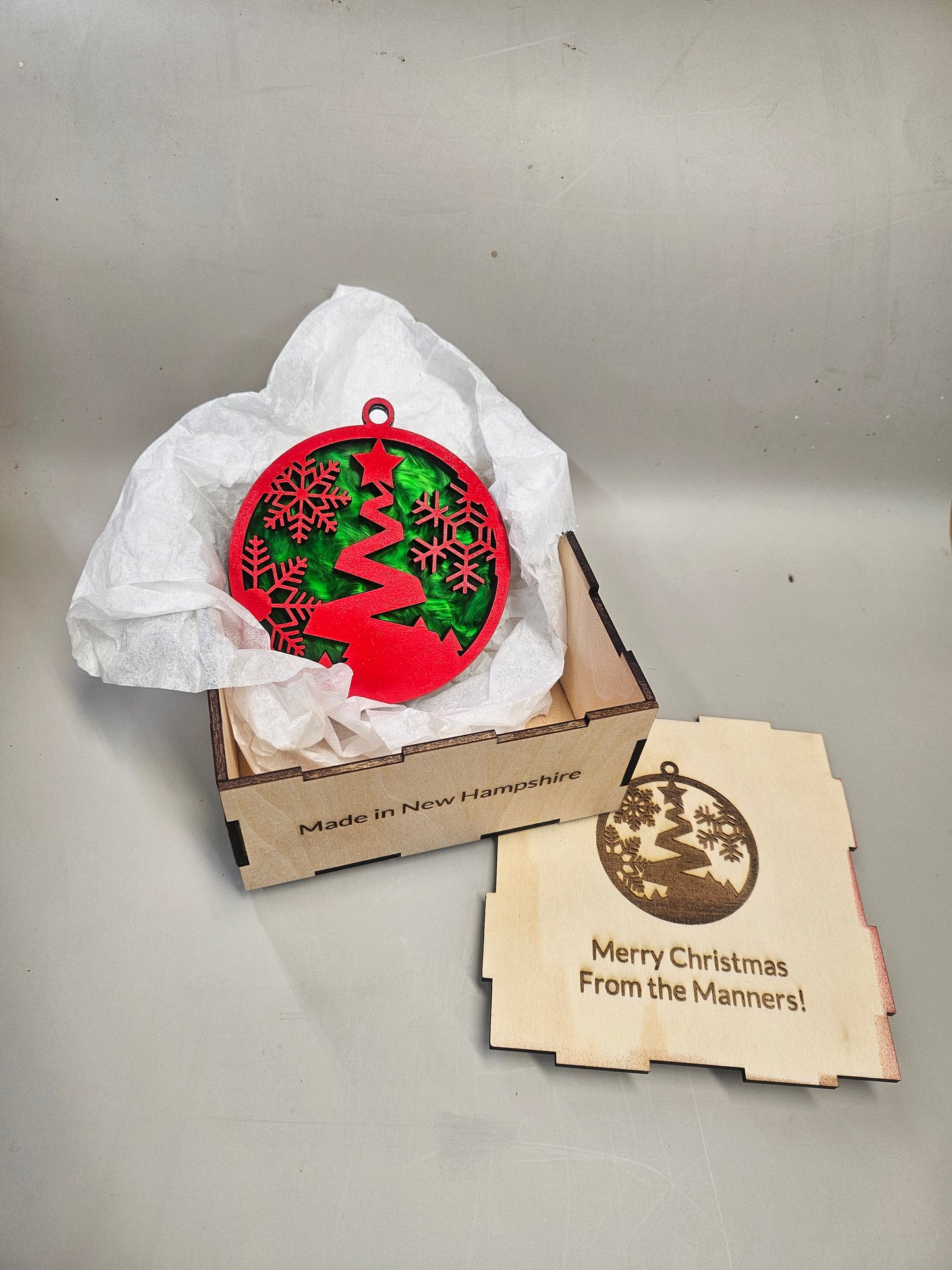 Tree Ornament (Red/Green/Snow Flake Back)