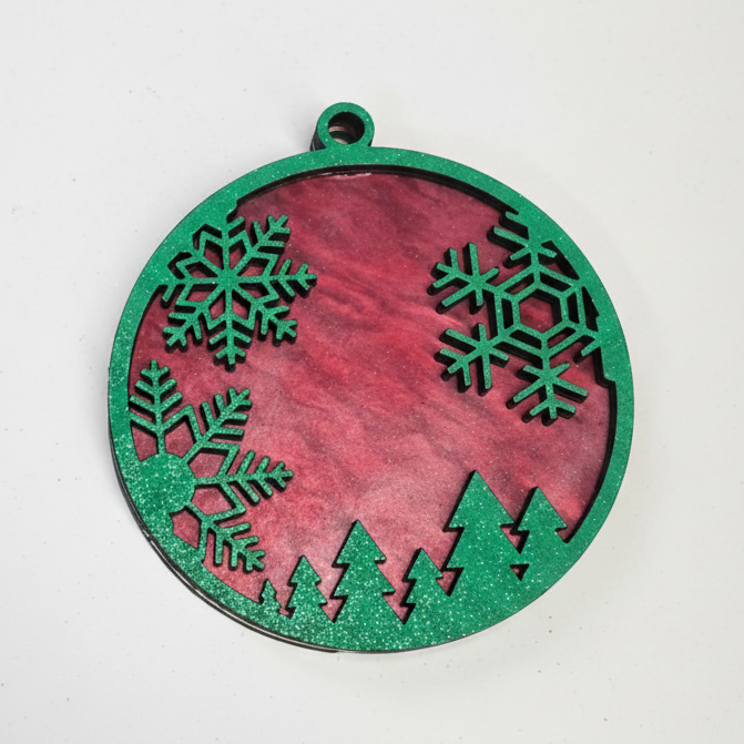 Tree Ornament (Green/Red/Snow Flake Back)